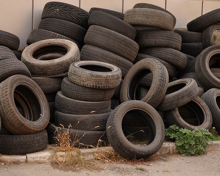 Panomara dos descartes de pneus na Baixada Santista Ecophalt apresenta relatório com dados e avanços no setor.