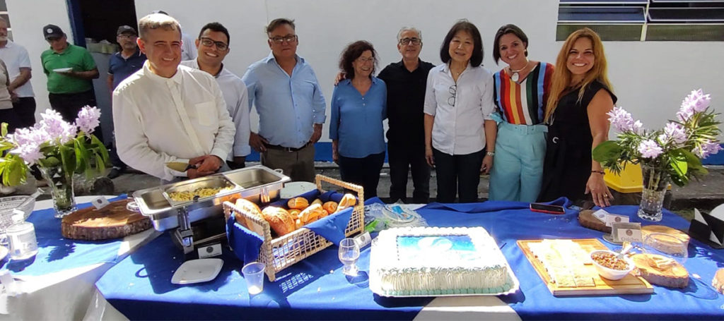 CBH-BS comemora 27 anos. Da esquerda para direita: Eng. Sidney F. Caetano (sec. Exec. CBH-BS e Diretor da Unidade de Serviço e Obras de Itanhaém - DAEE); Dr. Renan Braga Ribeiro (UNISANTA); David da Cunha Ferreira (DAEE/CBH-BS); Wanda Maria Iorio (DAEE/CBH-BS); Arq. Urb. Nelson Portéro Jr. (Vice-Presidente CBH-BS); Engª Seica Ono (Diretora da BAT/BAIT DAEE); Drª Lusiana S. P. Chappin (OAB São Vicente); Marcia Jovito (CONCIDADANIA)